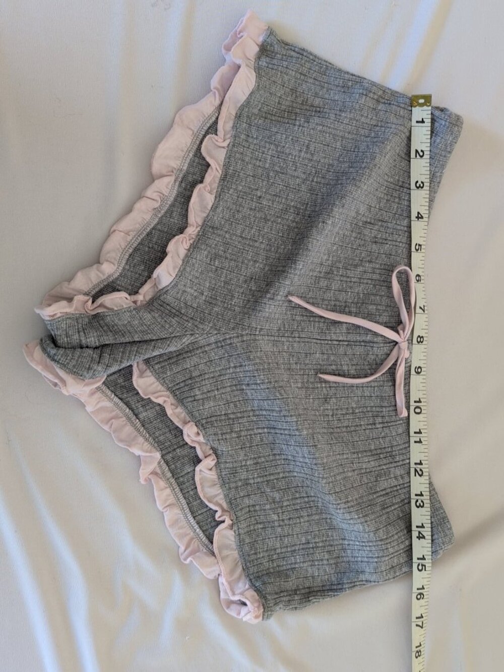 Victoria’s Secret Ribbed Ruffle Sleep Shorts - Picture 4 of 5